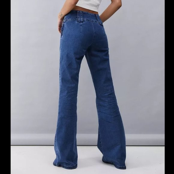 bdg by Urban Outfitters Flare High Waisted Jeans - Picture 1 of 4
